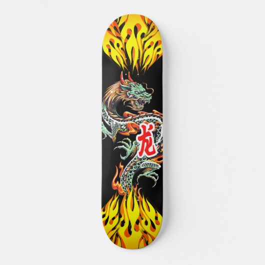 Dragon Skateboard met Flames (Voorkant)