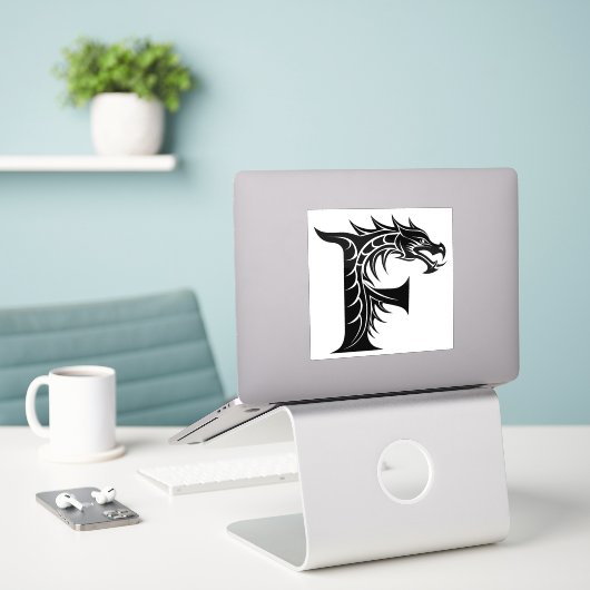 Dragon Styled Letter F, Dragon Alphabet, Monogram Sticker (Laptop op bureau)