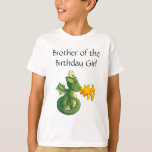 Dragon Verjaardag Broer T-shirt<br><div class="desc">Een verjaardag vieren is een familieaangelegenheid! Ontvang bijpassende shirten voor het hele gezin,  zodat u in stijl kunt vieren. Niet alleen is het leuk om het thema te matchen,  maar laat andere ouders gemakkelijk weten wie de feestgastheren zijn! Deze drakenpartij shirten zijn de perfecte touch!</div>