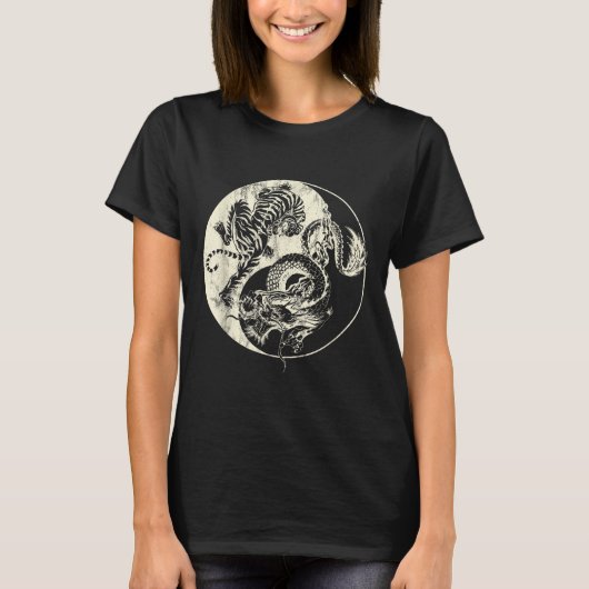 Dragon vs Tiger Tattoo! Yin en Yang Beast vechten T-shirt (Voorkant)