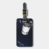 Dragon XL ruimtevaartuig nadert een maan gateway. Bagagelabel (Voorkant verticaal)