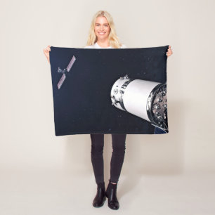 Dragon XL ruimtevaartuig nadert een maan gateway. Fleece Deken