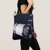 Dragon XL ruimtevaartuig nadert een maan gateway. Tote Bag (Dichtbij)