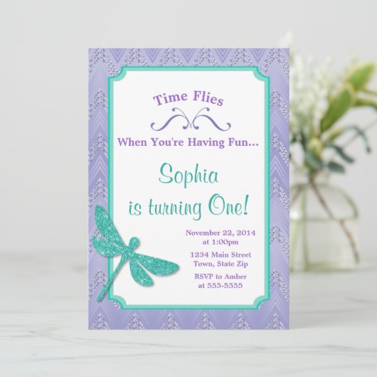 Dragonfly Birthday Uitnodiging Roze Glitter Girl (Staand voorkant)