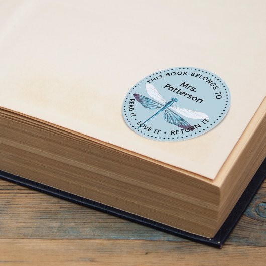 Dragonfly Dit boek behoort tot gepersonaliseerd Ronde Sticker