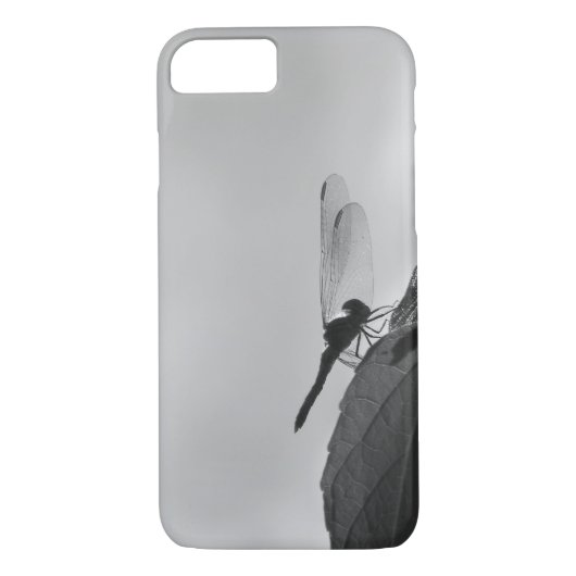 Dragonfly gedaan in zachte grijze schaal Case-Mate iPhone case (Achterkant)