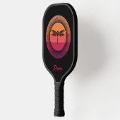 Dragonfly in Retro Sunset met naam Pickleball Paddle (Links)
