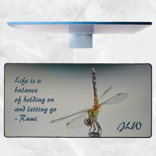 Dragonfly Life is een Balance Quote Fotografisch Bureaumat