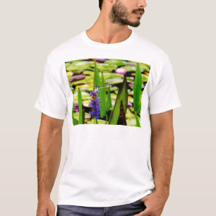 Dragonfly lotus en paarse bloem t-shirt