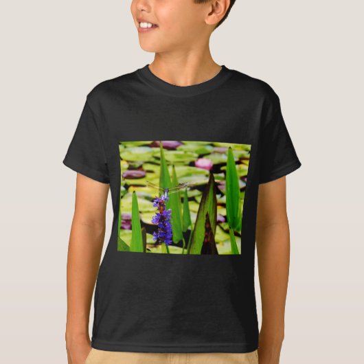 Dragonfly lotus en paarse bloem t-shirt (Voorkant)