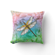 Dragonfly met Leafy Background