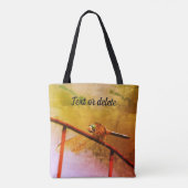 Dragonfly on Wire Fence Abstract gepersonaliseerd Tote Bag (Achterkant)