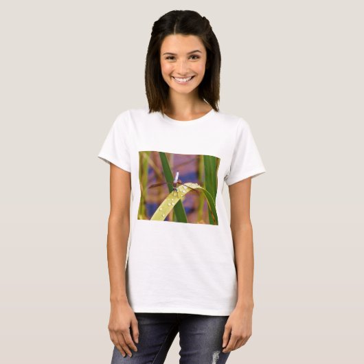 Dragonfly op regenblad t-shirt (Voorkant volledig)