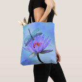 Dragonfly op Water Lily All-Over Print Tas (Dichtbij)