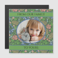 Dragonfly vliegt in een Engelse tuin