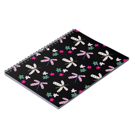 Dragonvliegen en bloemen op zwart notitieboek (Linkerzijde)