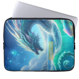 Drakengrot Oceaan Scene — Fantasie Draak Laptop Sleeve