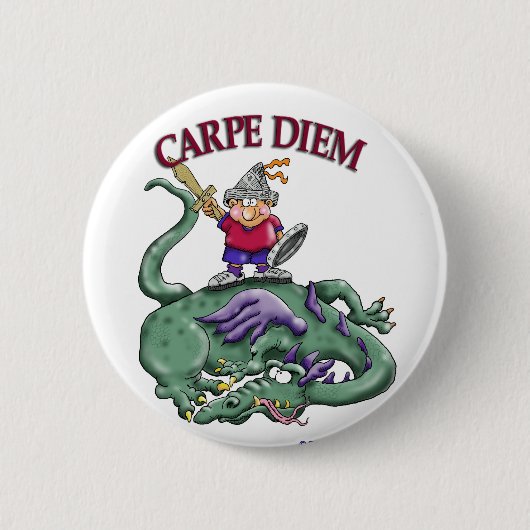 Drakenlaag - CARPE DIEM Ronde Button 5,7 Cm (Voorkant)