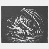 Drakenskelet — door BurnsInHell Fleece Deken (Voorkant (Horizontaal))