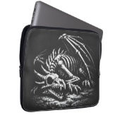 Drakenskelet — door BurnsInHell Laptop Sleeve (Voorkant Rechts)