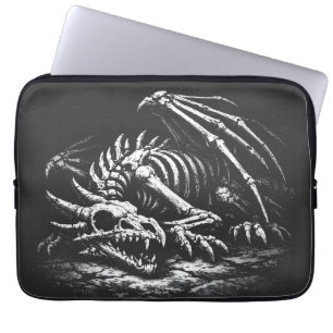 Drakenskelet — door BurnsInHell Laptop Sleeve