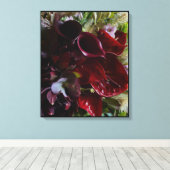 Dramatic Burgundy Floral Canvas Afdruk (Insitu (Houten vloer))