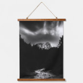 Dramatisch landschap van bergen en rivier hangend wandkleed (Voorkant)