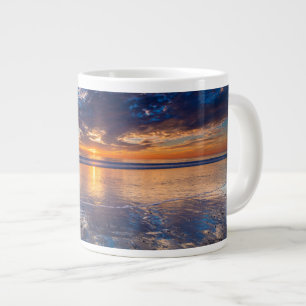 Dramatisch zeegezicht, zonsondergang, CA Grote Koffiekop