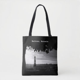 Dramatische foto van Tallinn silhouet in zwart en Tote Bag