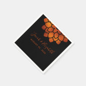 Dramatische koperventilator op zwarte bruiloft servet (Hoek)