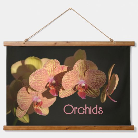 Dramatische koraalroze orchideeën hangend wandkleed (Voorkant)