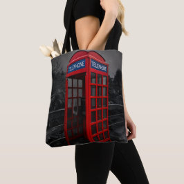 Dramatische Rode Telefooncel Fotografie Reis Tote Bag