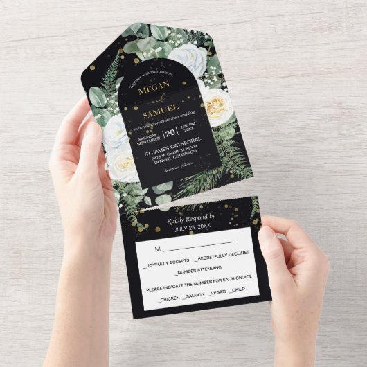 Dramatische White Rose Bouquet Photo Wedding All In One Uitnodiging (Afscheurbaar)