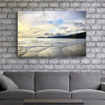 Dramatische zonsondergang foto Pismo Beach Califor Canvas Afdruk<br><div class="desc">Dit dramatische kuststrand Pismo Beach, Californië, breed, ongerept, zandstrand landschap, dicht bij zonsondergang genomen, straalt rust en eenzaamheid uit. Hier vind je de surfers die wachten op de perfecte golf en de kleine vogels die op zoek zijn naar hun avondsnack. U kunt dit verpakte canvas gemakkelijk personaliseren plus ik bied...</div>