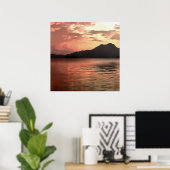 Dramatische zonsondergang in het landschappelijke poster (Thuiskantoor)