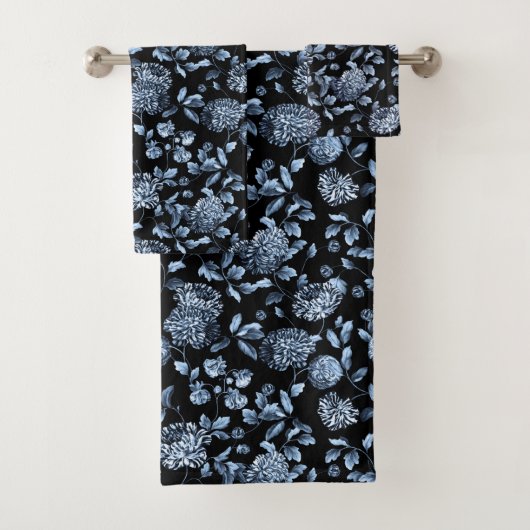 Dramatische zwarte zilver Blauwe Floral Bad Handdoek (Insitu)