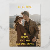 Drank Eten en Slechte Dansbewegingen Grappig Bewaa Folie Uitnodiging (Voorkant)