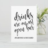 Drankjes zijn op ons! Betaalbare trouwfeestbarbord Kaart (Staand voorkant)