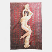 Draped model op Red Rug Thunder_Cove Theedoek (Verticaal)