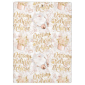 Dream Believe krijgt klembord (Achterkant)