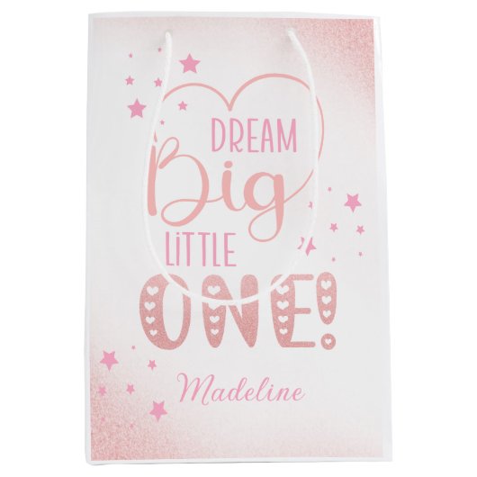 Dream Big Little One Heart Sleepy Beer Birthday Medium Cadeauzakje (Voorkant)