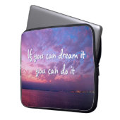 Dream it do it citate Paarse Ocean Sunset Photo Laptop Sleeve (Voorkant Links)