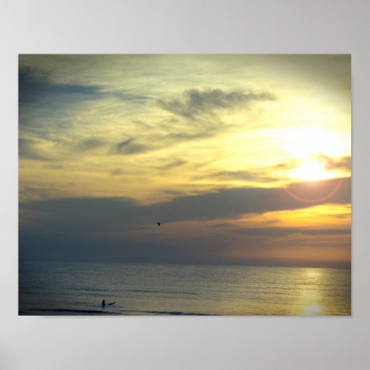 Dream of Sunrise Surfer and Flying Bird Photo Poster (Voorkant)