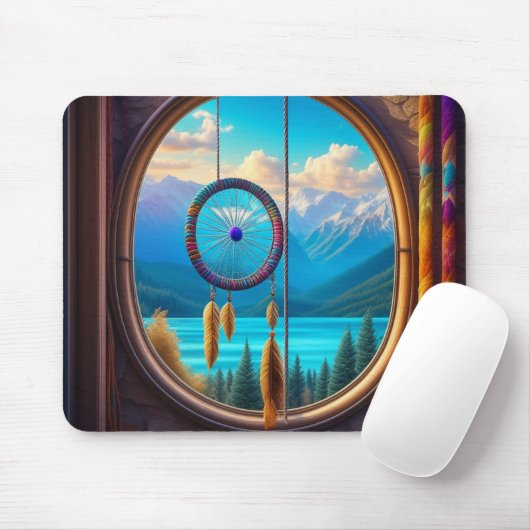 Dreamcatcher in venster met uitzicht op de bergen muismat (Met muis)