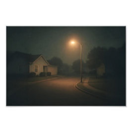 Dreamcore Suburban Night Street met straatverlicht Foto Afdruk