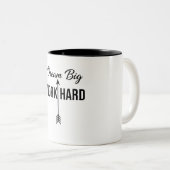 Dreams Big Work Hard  Tweekleurige Koffiemok (Voorkant rechts)