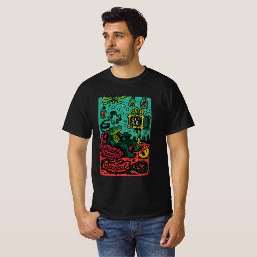 Dreams on Rewind – Surreal Retro Alligator TV Art T-shirt (Voorkant volledig)