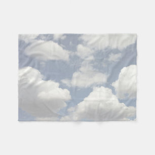 Dreamweaver Blue Sky met Puffy White Clouds Fleece Deken