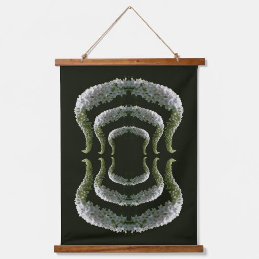 Dreamweaver Curling White Wildflower Abstract Hangend Wandkleed (Voorkant)