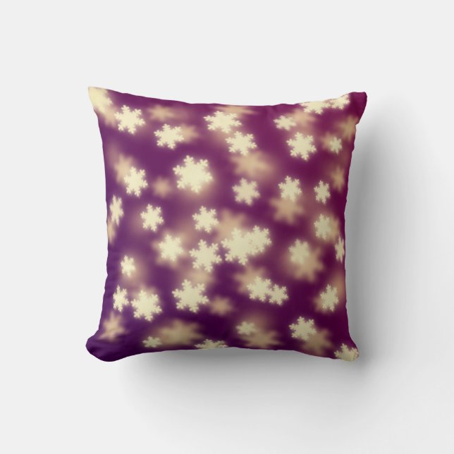 Dreamweaver Paarse Snowflake Bokeh Lights Kussen (Voorkant)
